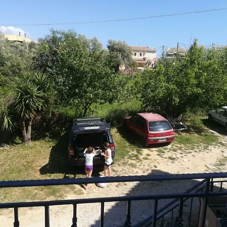 Katerina's * Nikiana