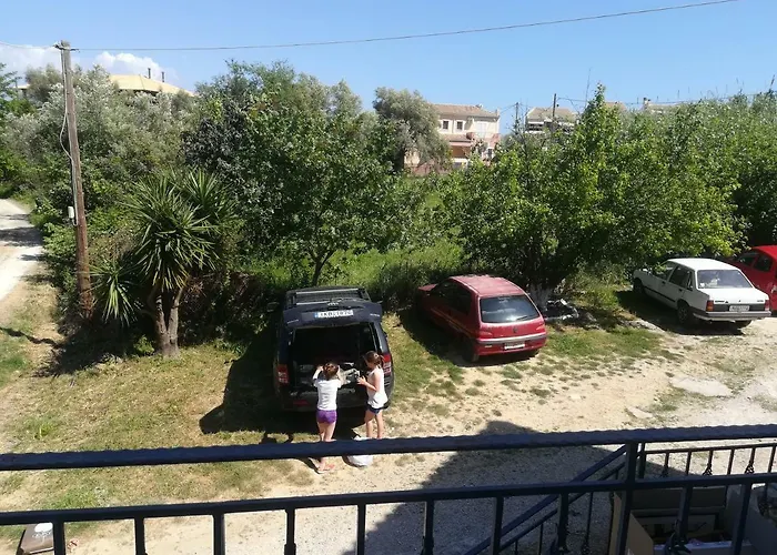 Katerina's * Nikiana